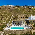 Jet By Mykonos Rocks *